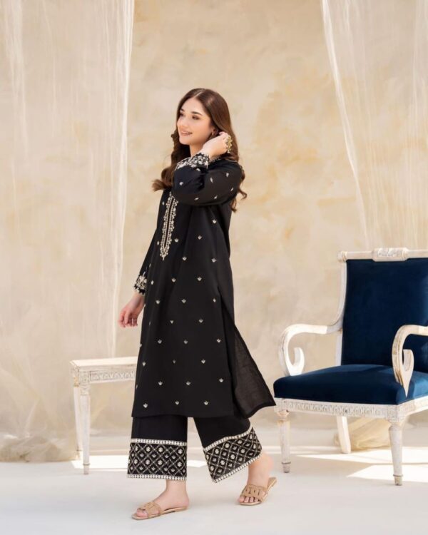 Zareen Embroidered 2pc stitched - Image 7